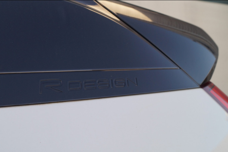 Volvo XC40 1.5 T3 163pk Automaat R-Design -NAVI-ECC-CAM-LED-