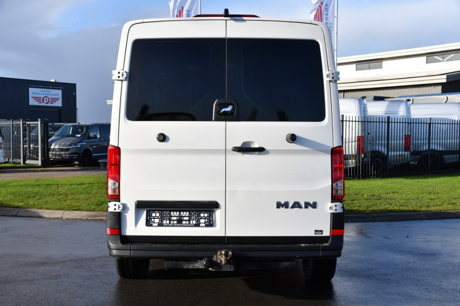 MAN TGE 35 2.0 L3H2 4x4 PB Edition Camera, Carplay, 177pk, LED, Stoelverwarming, Clima, Automaat, Trekhaak, Uniek!