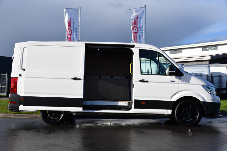 MAN TGE 35 2.0 L3H2 4x4 PB Edition Camera, Carplay, 177pk, LED, Stoelverwarming, Clima, Automaat, Trekhaak, Uniek!