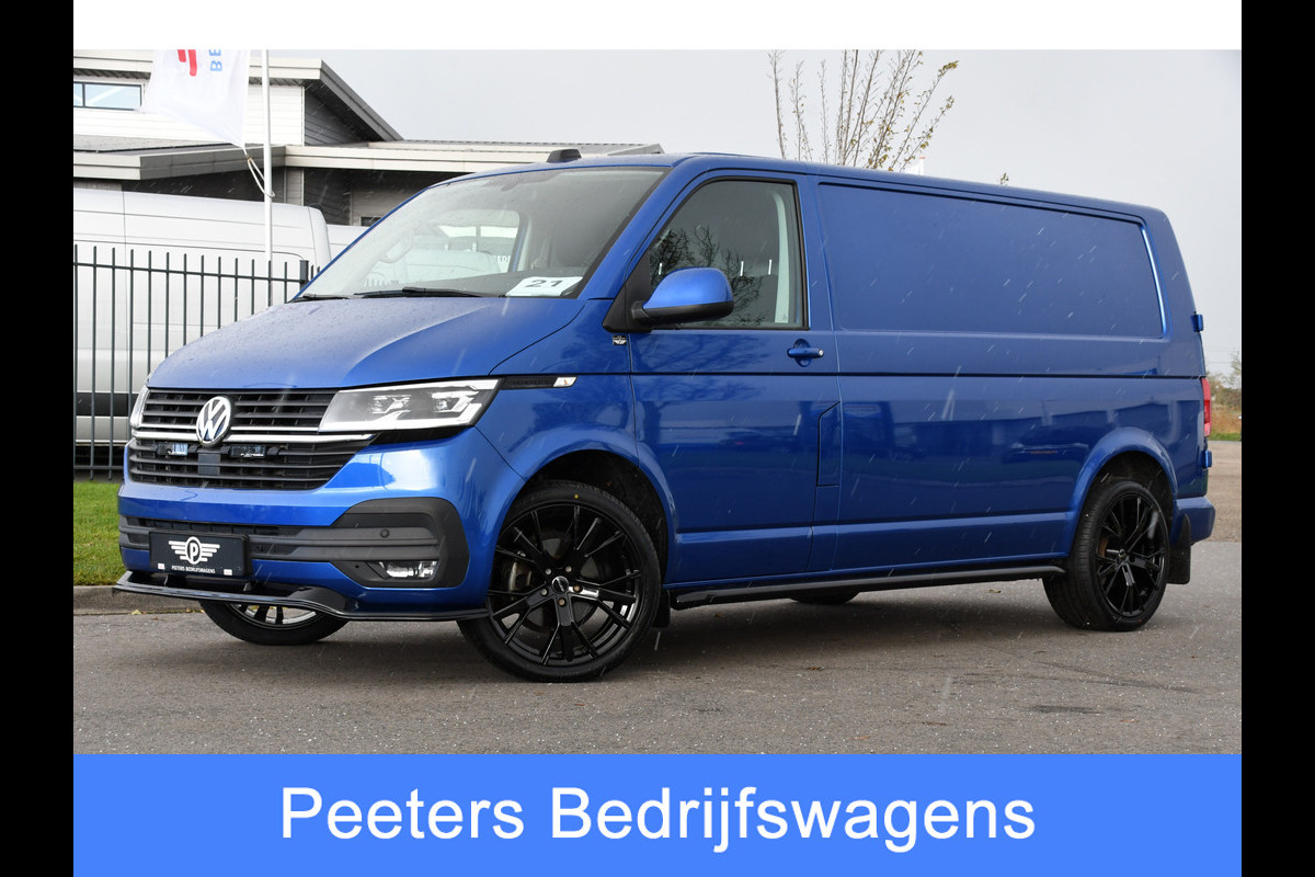 Volkswagen Transporter 2.0 TDI L2H1 Bulli Edition Adaptieve Cruise, Camera, Carplay, LED, Stoelverwarming, Trekhaak, Multimedia, 150pk, Automaat, Standkachel, Uniek!