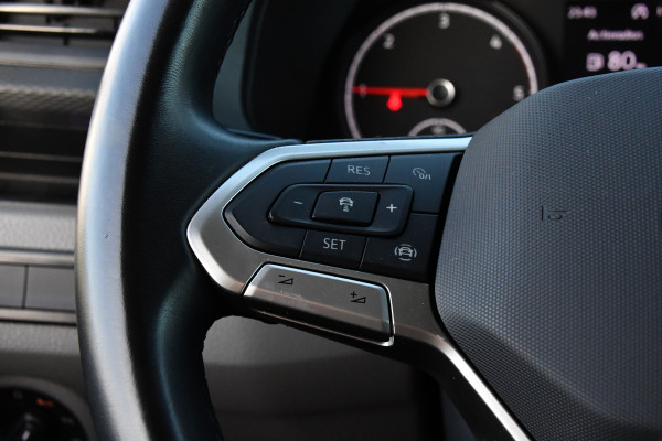 Volkswagen Transporter 2.0 TDI L2H1 Bulli Edition Adaptieve Cruise, Camera, Carplay, LED, Stoelverwarming, Trekhaak, Multimedia, 150pk, Automaat, Standkachel, Uniek!