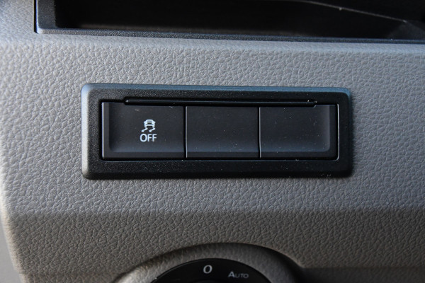 Volkswagen Transporter 2.0 TDI L2H1 Bulli Edition Adaptieve Cruise, Camera, Carplay, LED, Stoelverwarming, Trekhaak, Multimedia, 150pk, Automaat, Standkachel, Uniek!