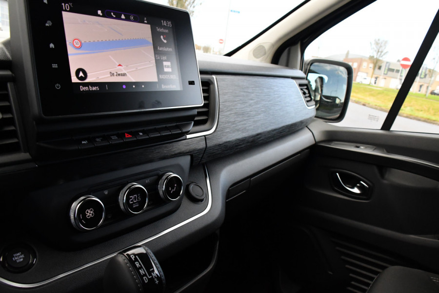 Nissan Primastar 2.0 dCi 150 L2H1 DC Black Edition 5 Jaar Garantie, Camera, Cruise, LED, Stoelverwarming, 2 x Schuifdeur, Clima, Automaat, Keyless, Uniek!