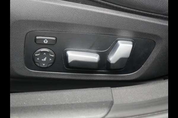 BMW 3 Serie Touring 330e M Sport Pro Plug In Hybrid 292pk Dealer O.H. PHEV | Widescreen Navi | Trekhaak Af Fabriek | Panodak | Adaptive Cruise | Camera |  Alcantara Sportstoelen Memory & Verwarmd | Sfeerverlichting | Apple Carplay | Stuur Verwarmd | Navigatie |