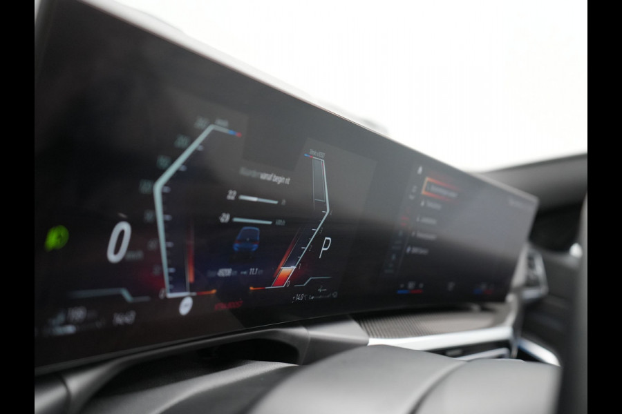 BMW 3 Serie Touring 330e M Sport Pro Plug In Hybrid 292pk Dealer O.H. PHEV | Widescreen Navi | Trekhaak Af Fabriek | Panodak | Adaptive Cruise | Camera |  Alcantara Sportstoelen Memory & Verwarmd | Sfeerverlichting | Apple Carplay | Stuur Verwarmd | Navigatie |