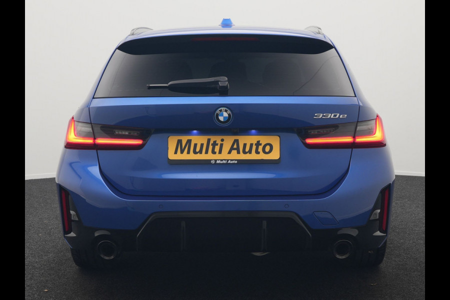 BMW 3 Serie Touring 330e M Sport Pro Plug In Hybrid 292pk Dealer O.H. PHEV | Widescreen Navi | Trekhaak Af Fabriek | Panodak | Adaptive Cruise | Camera |  Alcantara Sportstoelen Memory & Verwarmd | Sfeerverlichting | Apple Carplay | Stuur Verwarmd | Navigatie |
