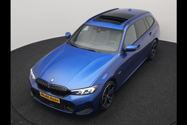 BMW 3 Serie Touring 330e M Sport Pro Plug In Hybrid 292pk Dealer O.H. PHEV | Widescreen Navi | Trekhaak Af Fabriek | Panodak | Adaptive Cruise | Camera |  Alcantara Sportstoelen Memory & Verwarmd | Sfeerverlichting | Apple Carplay | Stuur Verwarmd | Navigatie |