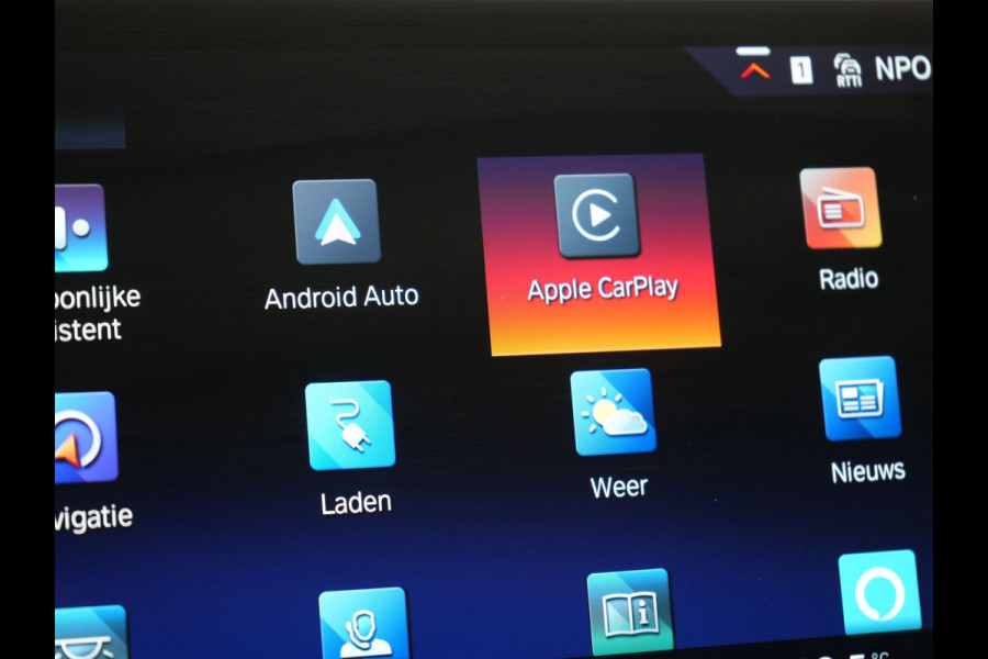 BMW 3 Serie Touring 330e M Sport Pro Plug In Hybrid 292pk Dealer O.H. PHEV | Widescreen Navi | Trekhaak Af Fabriek | Panodak | Adaptive Cruise | Camera |  Alcantara Sportstoelen Memory & Verwarmd | Sfeerverlichting | Apple Carplay | Stuur Verwarmd | Navigatie |