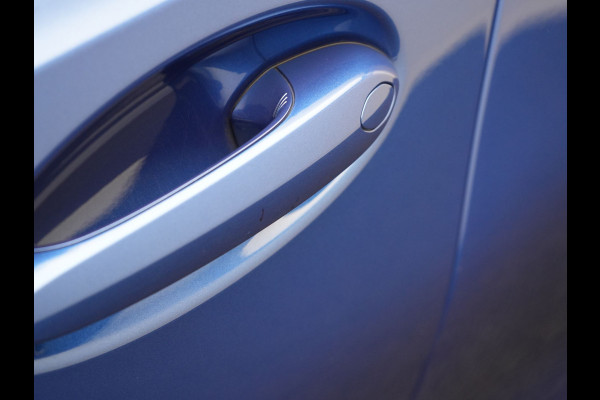 BMW 3 Serie Touring 330e M Sport Pro Plug In Hybrid 292pk Dealer O.H. PHEV | Widescreen Navi | Trekhaak Af Fabriek | Panodak | Adaptive Cruise | Camera |  Alcantara Sportstoelen Memory & Verwarmd | Sfeerverlichting | Apple Carplay | Stuur Verwarmd | Navigatie |