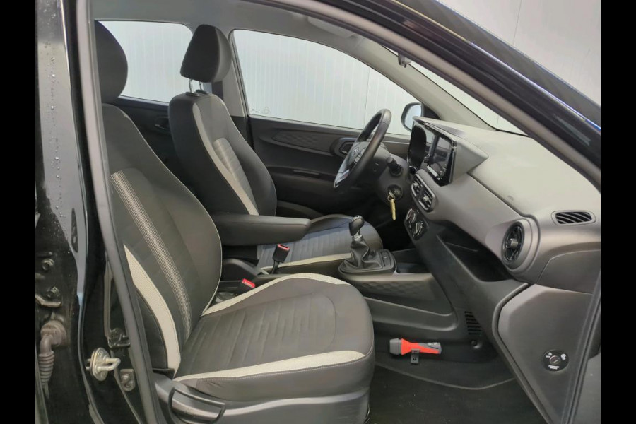 Hyundai i10 1.0 Comfort Smart Airco Navi Carplay Cruise Control Camera Achter Verkeerbord herkenning DAB+ Lane Assist Grootlicht assistent