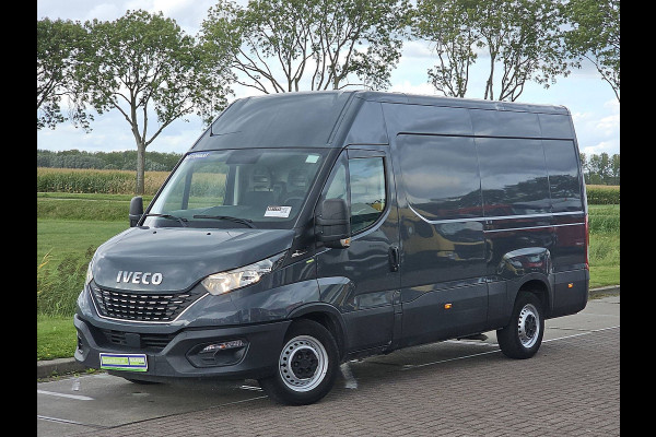 Iveco Daily 35S14V 2.3 352 L2H2 3.5T-Trekhaak Automaat Airco Euro6!