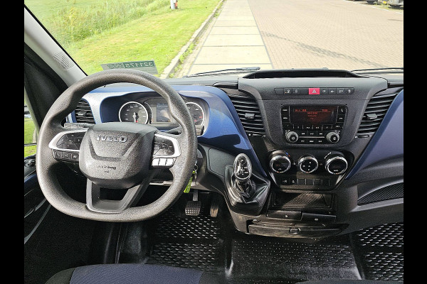 Iveco Daily 35S14V 2.3 352 L2H2 3.5T-Trekhaak Automaat Airco Euro6!