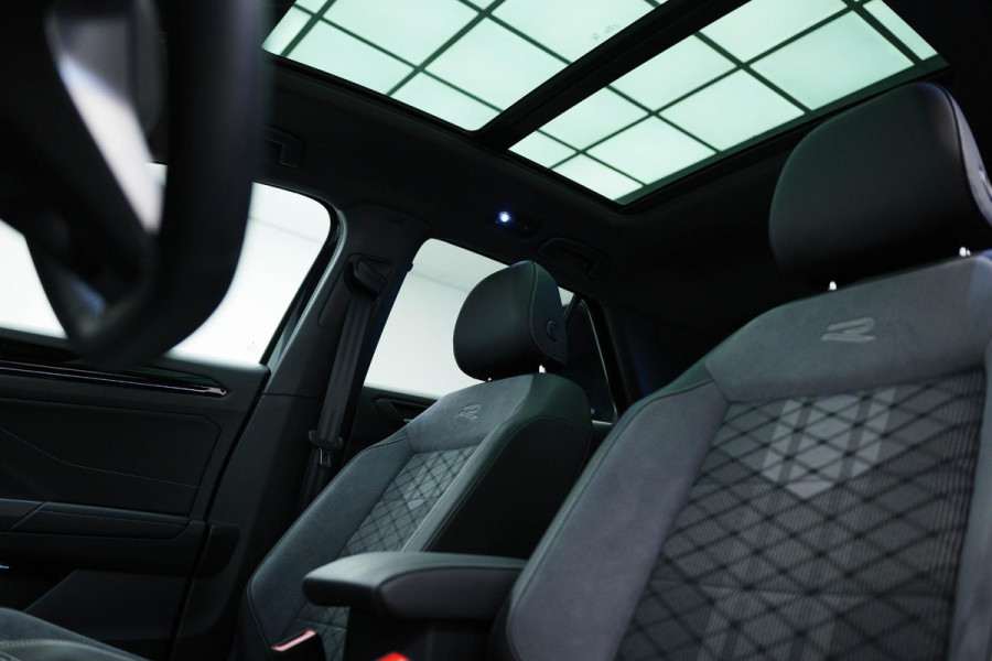 Volkswagen T-Roc 1.5 TSI R-Line Business |Pano|3xR-Line|IQ|VOLL|