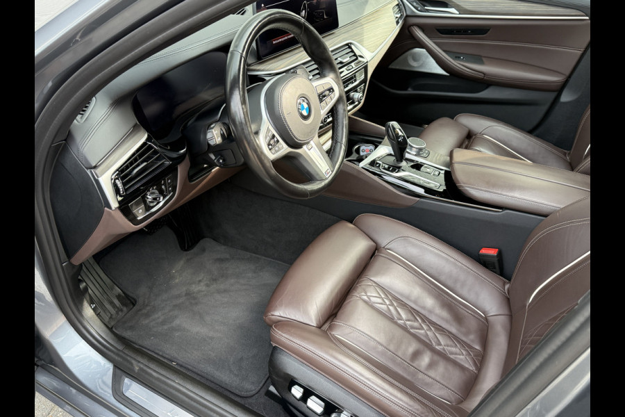 BMW 5 Serie Touring 530d Luxury Line Plus | Bowers & Wilkins | Head UP | Panoramadak