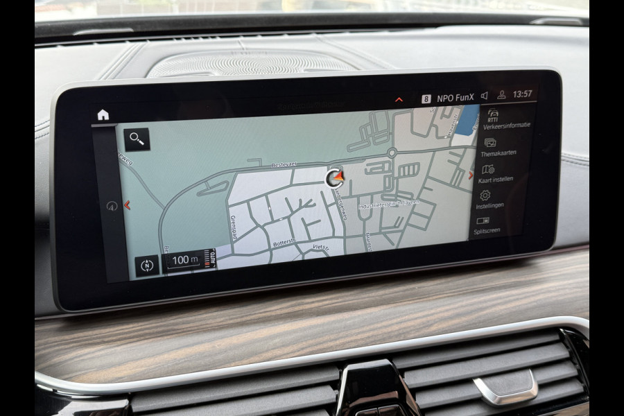 BMW 5 Serie Touring 530d Luxury Line Plus | Bowers & Wilkins | Head UP | Panoramadak