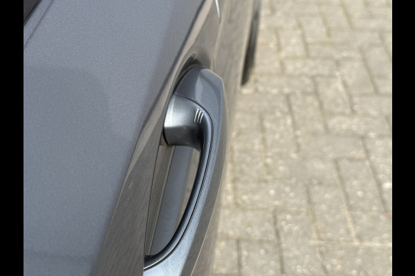 BMW 5 Serie Touring 530d Luxury Line Plus | Bowers & Wilkins | Head UP | Panoramadak