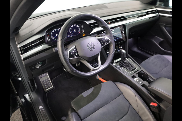 Volkswagen Arteon Shooting Brake 2.0 TSI R-Line Business 190PK | Panorama dak | Clima | Sfeer | Achteruitrijcamera |