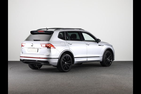 Volkswagen Tiguan Allspace 1.5 TSI R-Line Business 7p. 150 pk DSG | Verlengde garantie | Navigatie | Panoramadak | Parkeersensoren | Adaptieve cruise control | Stoelverwarming | Matrix LED koplampen |