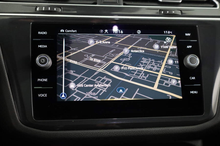 Volkswagen Tiguan Allspace 1.5 TSI R-Line Business 7p. 150 pk DSG | Verlengde garantie | Navigatie | Panoramadak | Parkeersensoren | Adaptieve cruise control | Stoelverwarming | Matrix LED koplampen |