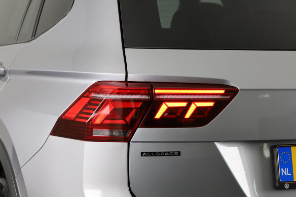 Volkswagen Tiguan Allspace 1.5 TSI R-Line Business 7p. 150 pk DSG | Verlengde garantie | Navigatie | Panoramadak | Parkeersensoren | Adaptieve cruise control | Stoelverwarming | Matrix LED koplampen |