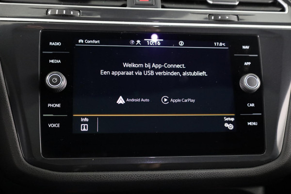 Volkswagen Tiguan Allspace 1.5 TSI R-Line Business 7p. 150 pk DSG | Verlengde garantie | Navigatie | Panoramadak | Parkeersensoren | Adaptieve cruise control | Stoelverwarming | Matrix LED koplampen |