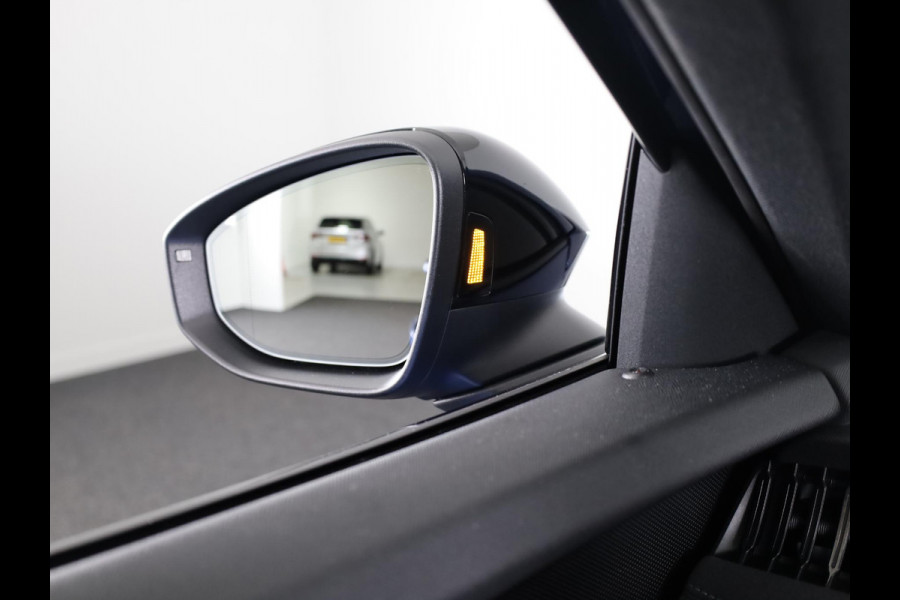 Škoda Superb Combi 1.5 TSI PHEV 204pk Sportline Business | 19 inch | Panoramadak | Canton | Trekhaak | Winterpakket | Adaptive Cruise | Blind Spot