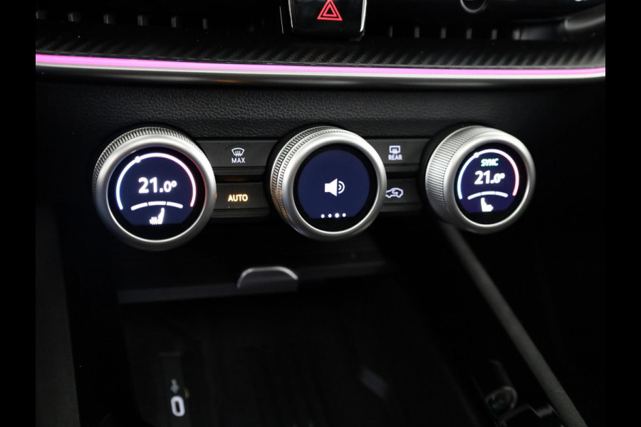 Škoda Superb Combi 1.5 TSI PHEV 204pk Sportline Business | 19 inch | Panoramadak | Canton | Trekhaak | Winterpakket | Adaptive Cruise | Blind Spot