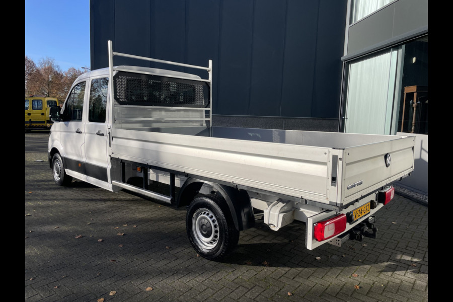 Volkswagen Crafter 35 2.0 TDI L4 DC Comfortline Airco - Bluetooth - Cruise control - start/stop systeem - Mistlampen voor - Centrale vergrendeling met afstandsbediening - 7 persoonswagen