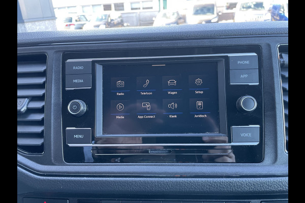 Volkswagen Crafter 35 2.0 TDI L4 DC Comfortline Airco - Bluetooth - Cruise control - start/stop systeem - Mistlampen voor - Centrale vergrendeling met afstandsbediening - 7 persoonswagen