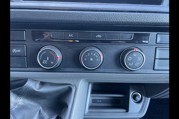 Volkswagen Crafter 35 2.0 TDI L4 DC Comfortline Airco - Bluetooth - Cruise control - start/stop systeem - Mistlampen voor - Centrale vergrendeling met afstandsbediening - 7 persoonswagen