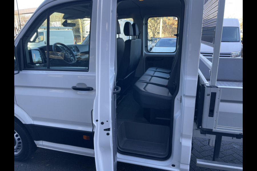 Volkswagen Crafter 35 2.0 TDI L4 DC Comfortline Airco - Bluetooth - Cruise control - start/stop systeem - Mistlampen voor - Centrale vergrendeling met afstandsbediening - 7 persoonswagen