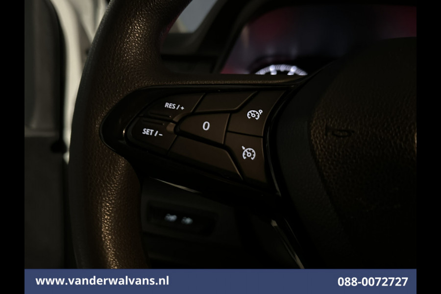 Renault Trafic 2.0 dCi 131pk L2H1 Euro6 Airco | Camera | LED | Cruisecontrol | Parkeersensoren Bijrijdersbank, 2500kg trekvermogen