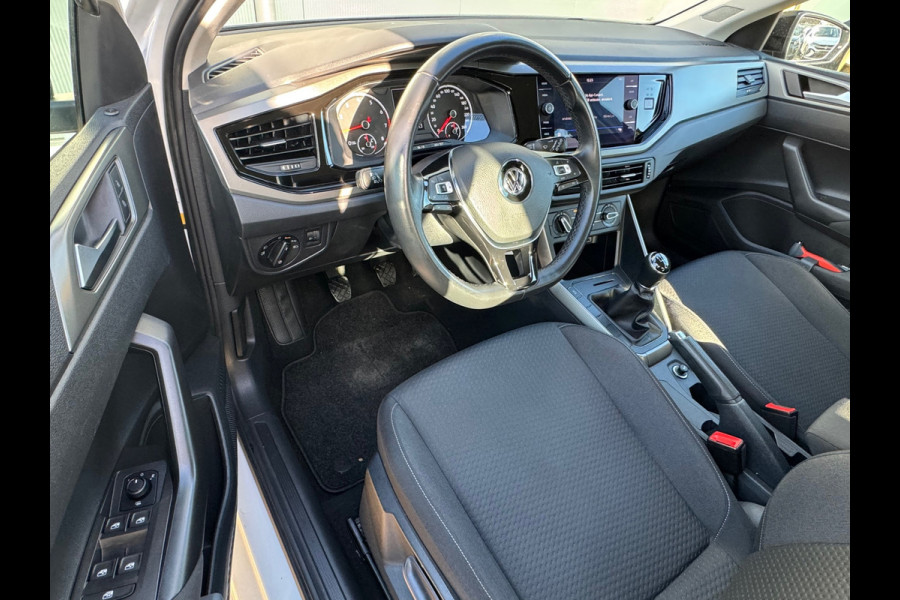 Volkswagen Polo 1.0 TSI Comfortline * Carplay * Adaptieve Cruise Control * Airco * Lichtsensor