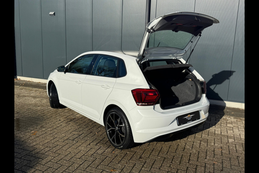Volkswagen Polo 1.0 TSI Comfortline * Carplay * Adaptieve Cruise Control * Airco * Lichtsensor