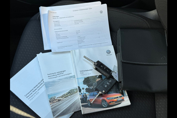 Volkswagen Polo 1.0 TSI Comfortline * Carplay * Adaptieve Cruise Control * Airco * Lichtsensor