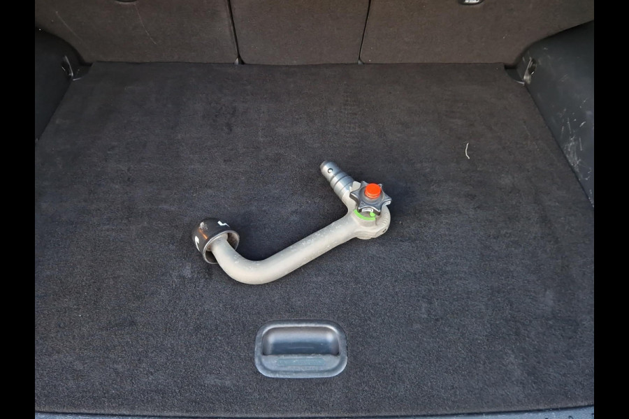 Kia Sportage 1.6 T-GDi MHEV DynamicLine | Trekhaak | Stoelverwarming | LED | Cruise | Clima |