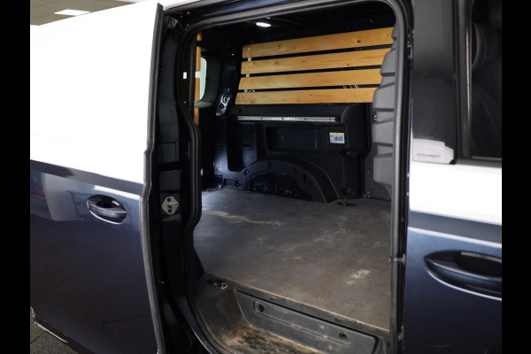 Volkswagen ID. Buzz Cargo 77 kWh 204PK | Navigatie | Parkeercamera | Verwarmde voorruit | 19 inch LM wielen |