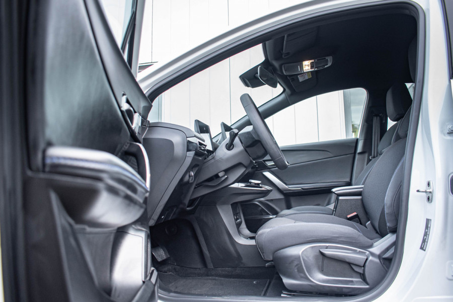 MG 4 51 kWh Tijdelijke Black friday deal, nu van 17950 .- voor 16650.- | DAB | LED