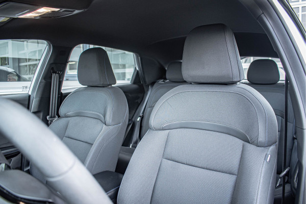 MG 4 51 kWh Tijdelijke Black friday deal, nu van 17950 .- voor 16650.- | DAB | LED