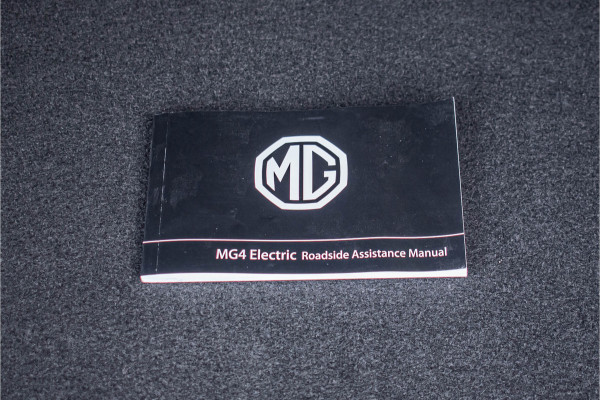 MG 4 51 kWh Tijdelijke Black friday deal, nu van 17950 .- voor 16650.- | DAB | LED