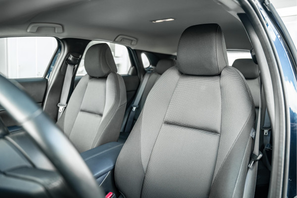 Mazda CX-30 2.0 AWD e-SkyActiv M Hybrid Tijdelijke Black friday deal, nu van 27850 .- voor 26500.-