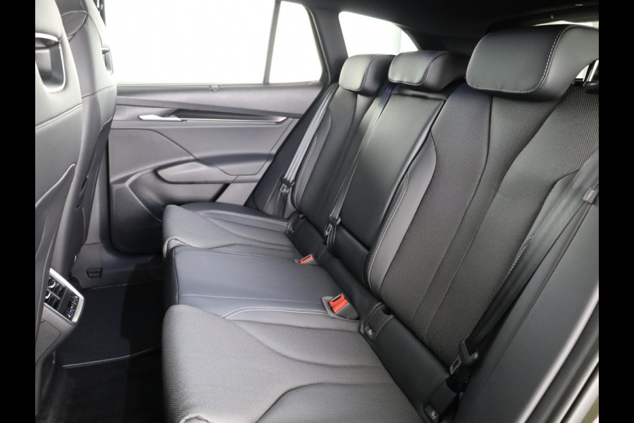 Škoda Enyaq 85X RS 340 pk | Business Upgrade Pakket - MAXX | Lederen bekleding | Panoramadak | Winter pakket | 21 inch lichtmetalen velgen