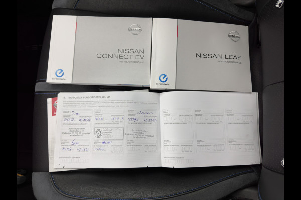 Nissan Leaf Tekna 40 kWh { SOH-92% } (INCL-BTW ) *LUXURY-LEATHER | FULL-LED | KEYLESS | NAVI-FULLMAP | BLIND-SPOT | DAB+ | HEATED-COMFORTSEATS | DIGI-COCKPIT | PRIVACY-GLASS | TOPVIEW-CAMERA | 17"ALU*