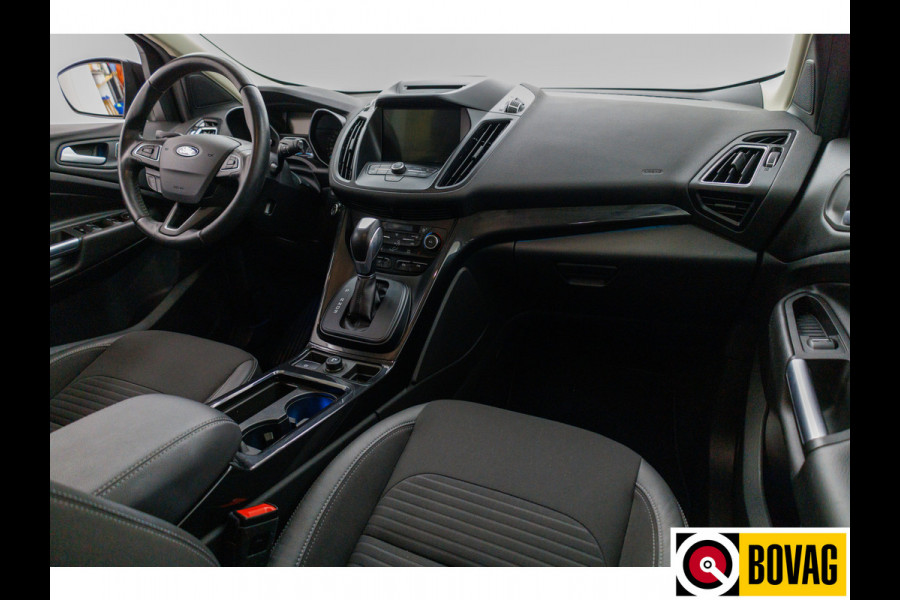 Ford Kuga 1.5 EcoBoost ST Line AWD 182 PK | Bi-xenon | Stoel- stuur- en voorruitverw. | Trekhaak | 18" lichtmetalen velgen, elektrische achterklep, PDC V + A, Camera