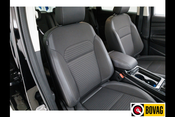 Ford Kuga 1.5 EcoBoost ST Line AWD 182 PK | Bi-xenon | Stoel- stuur- en voorruitverw. | Trekhaak | 18" lichtmetalen velgen, elektrische achterklep, PDC V + A, Camera