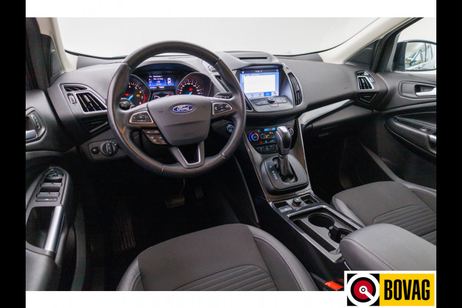 Ford Kuga 1.5 EcoBoost ST Line AWD 182 PK | Bi-xenon | Stoel- stuur- en voorruitverw. | Trekhaak | 18" lichtmetalen velgen, elektrische achterklep, PDC V + A, Camera