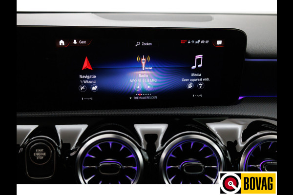 Mercedes-Benz A-Klasse 250 e AMG Line | Cruise-control | PDC V+A + Camera | Stoelverwarming Sfeerverlichting, Extra getint glas, Navigatie, Aplle Carplay/Android auto, Keyless