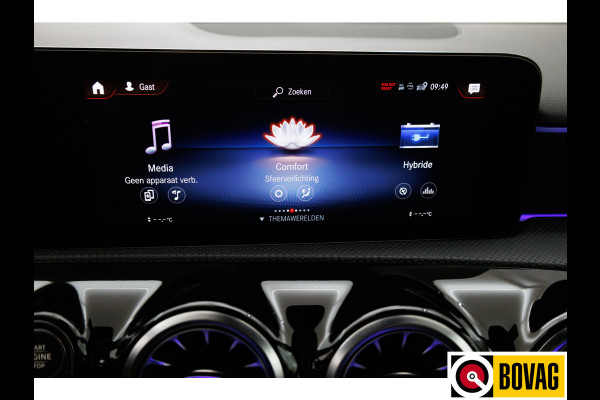 Mercedes-Benz A-Klasse 250 e AMG Line | Cruise-control | PDC V+A + Camera | Stoelverwarming Sfeerverlichting, Extra getint glas, Navigatie, Aplle Carplay/Android auto, Keyless