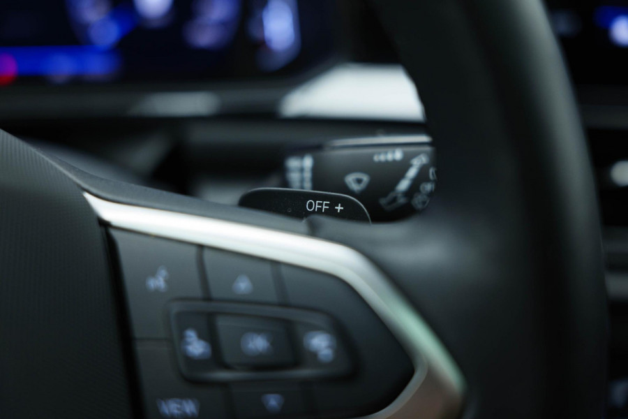 Volkswagen T-Roc 1.5 TSI R-Line Business |Pano|3xR-Line|IQ|VOLL|