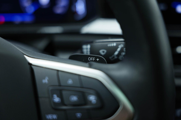 Volkswagen T-Roc 1.5 TSI R-Line Business |Pano|3xR-Line|IQ|VOLL|